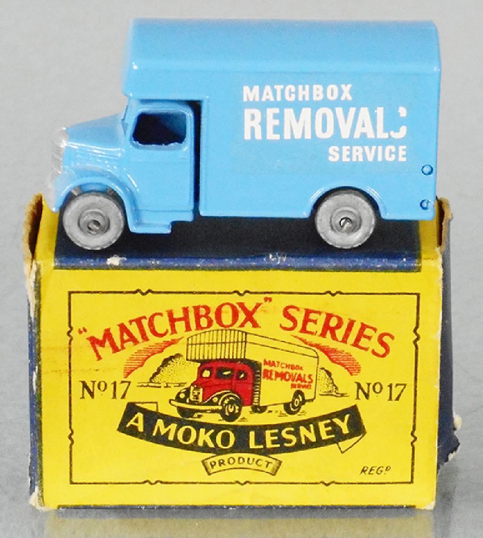 MATCHBOX 17A3 REMOVAL VAN (1 of 1)