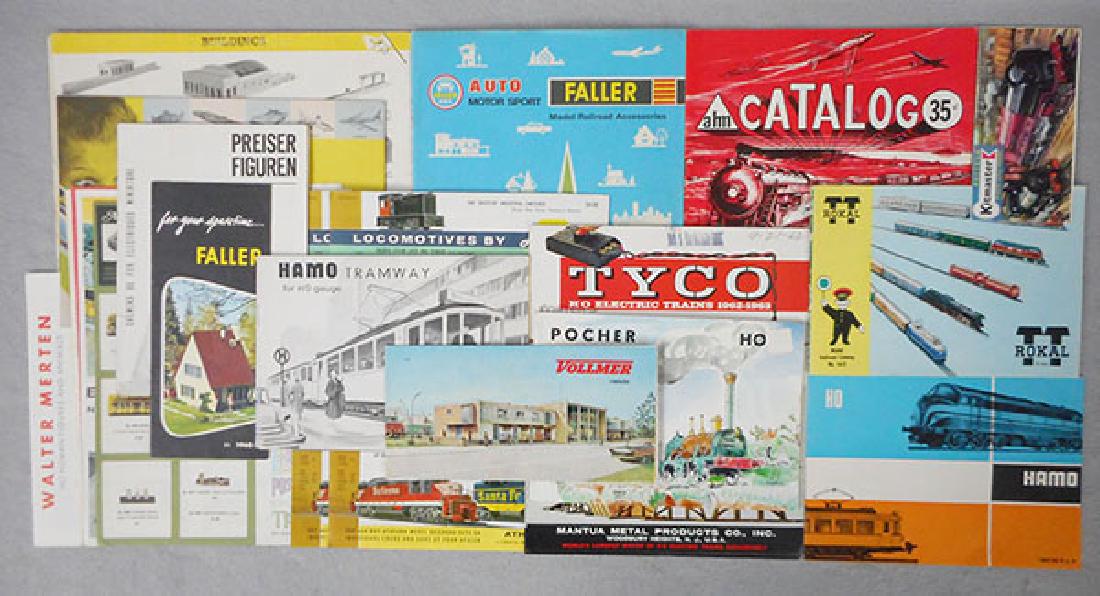 22 HO TRAIN CATALOGS (1 of 1)