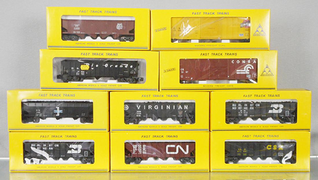 10 AMERICAN MODELS FREIGHT CARS (1 of 1)