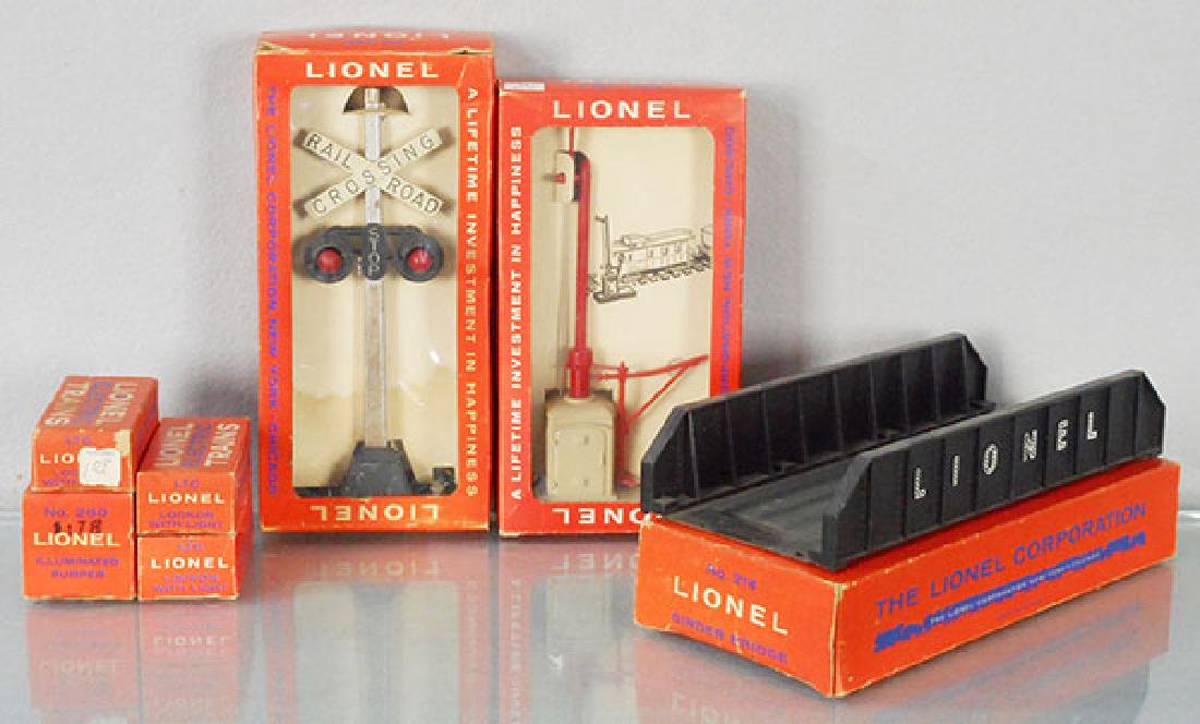 7 LIONEL ACCESSORIES (1 of 1)