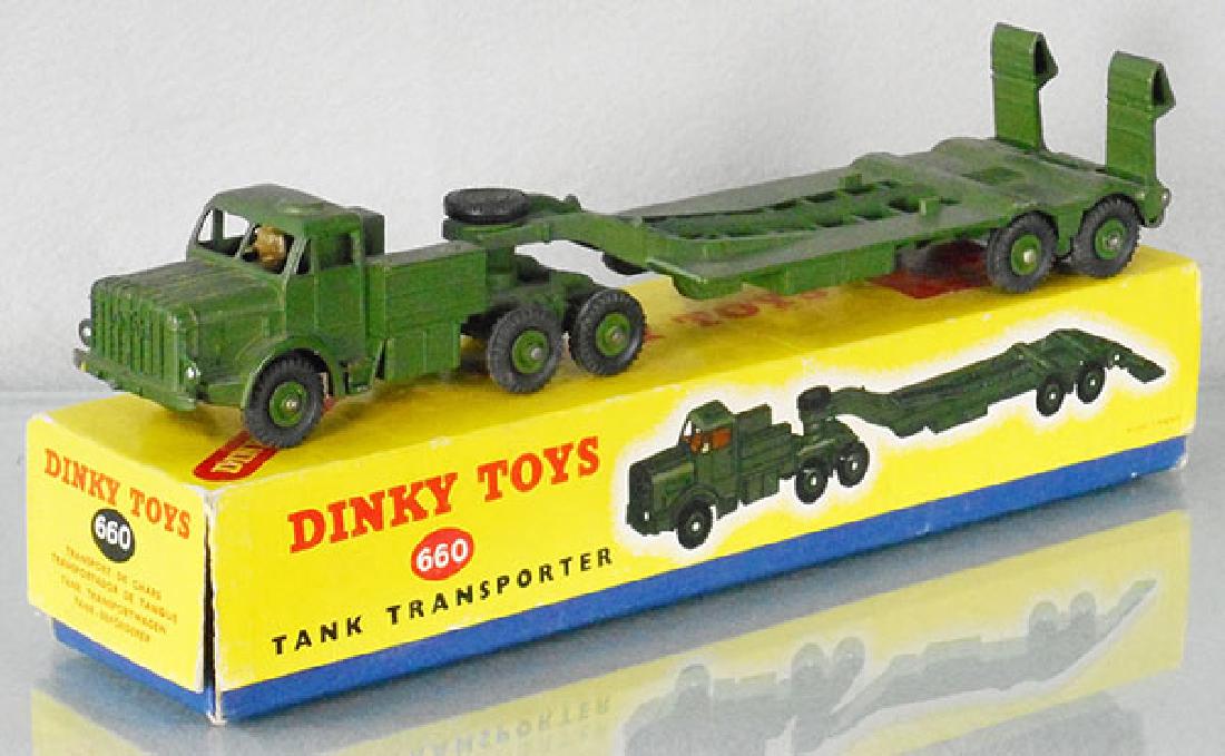 DINKY 660 TANK TRANSPORTER (1 of 1)