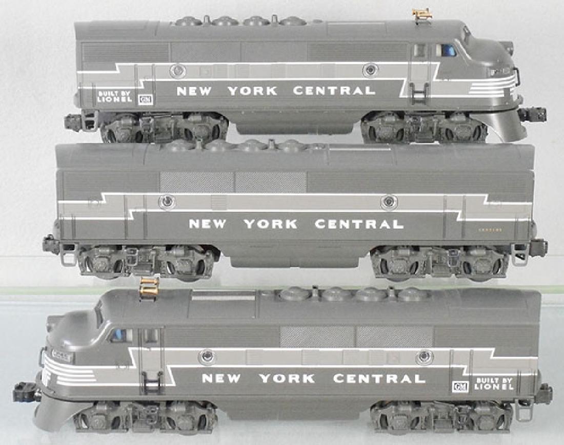 LIONEL CENTURY CLUB NYC F3 DIESELS (1 of 2)