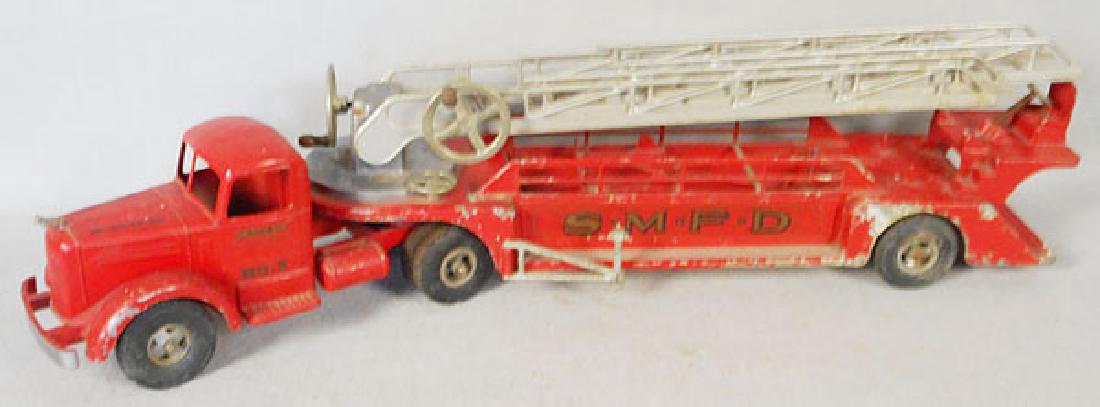 SMITH MILLER MACK FIRE TRUCK (1 of 1)