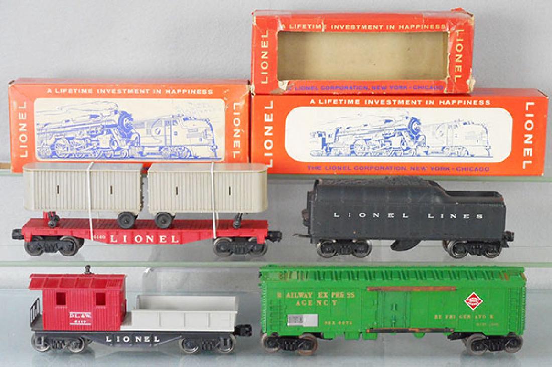 4 LIONEL FREIGHT CARS (1 of 1)