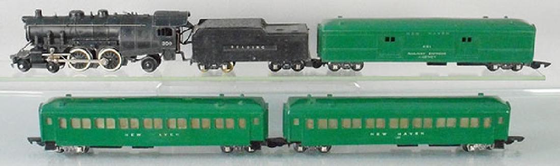 AMERICAN FLYER 4603 TRAIN SET: S ga, 300 Reading loco & tender, 651G baggage, 2 #650G New Haven coaches, 1 has a broken step, C5-7.