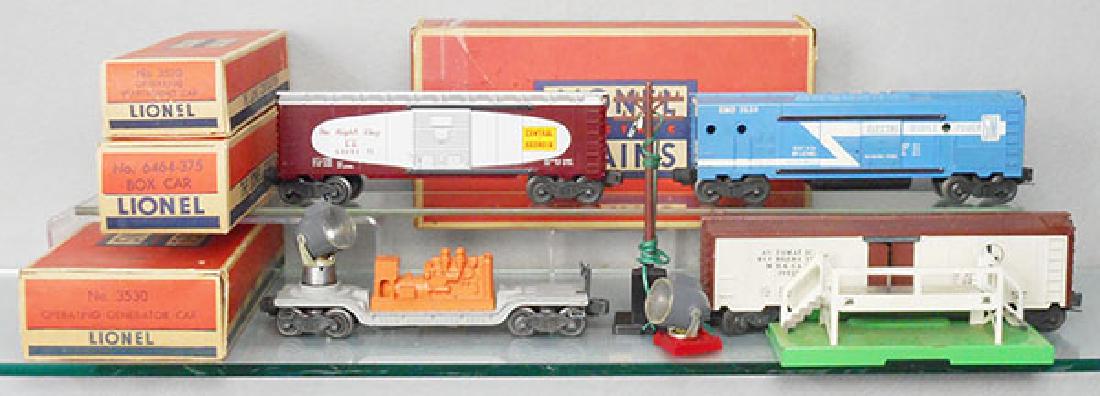 4 LIONEL FREIGHT CARS (1 of 1)