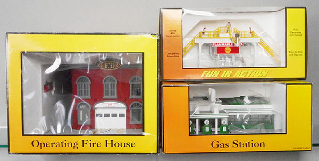 3 MTH ACCESSORIES (1 of 1)