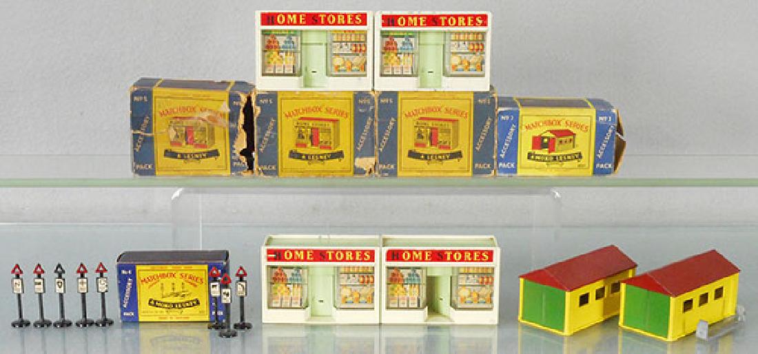 MATCHBOX ACCESSORIES (1 of 1)