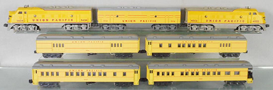 LIONEL & WILLIAMS UP TRAIN SET (1 of 1)