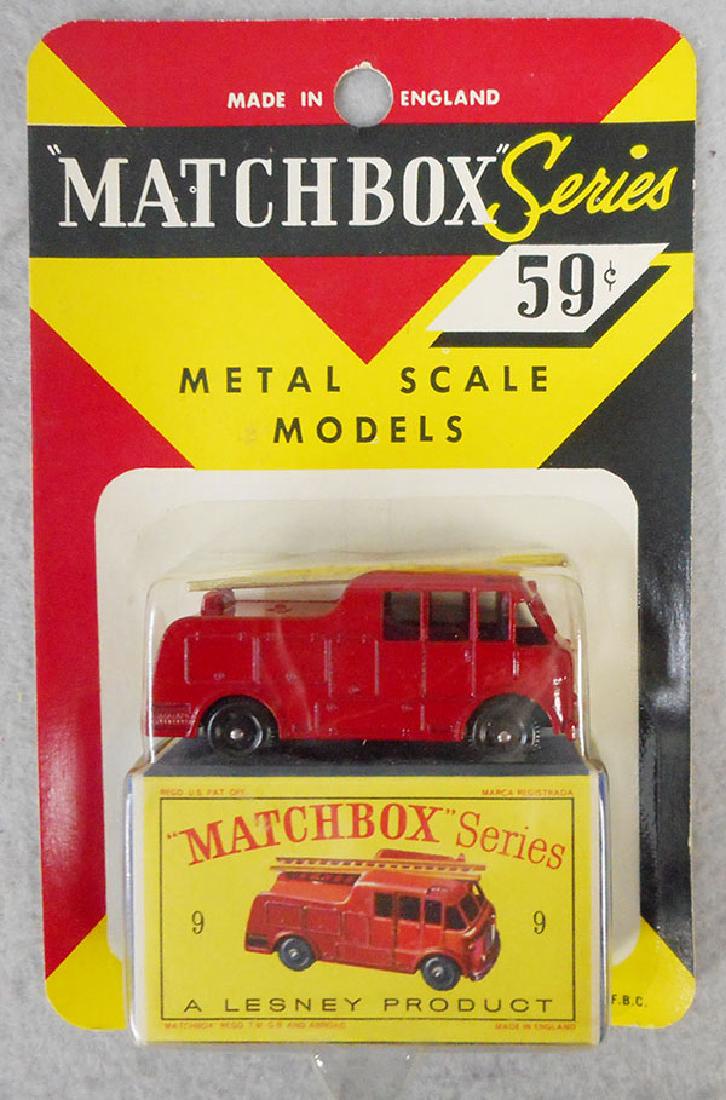 MATCHBOX 9C3 FIRETRUCK (1 of 1)