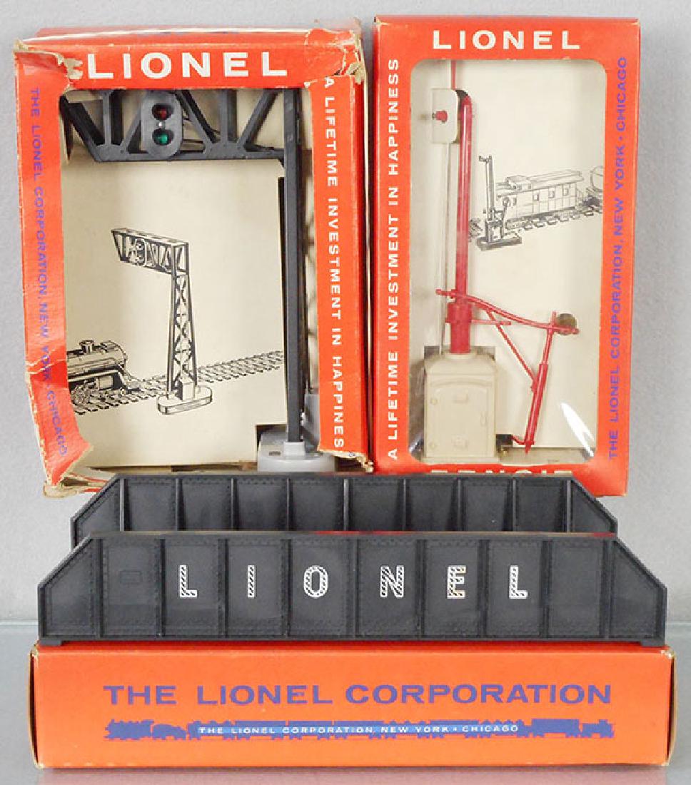 3 LIONEL ACCESSORIES (1 of 1)