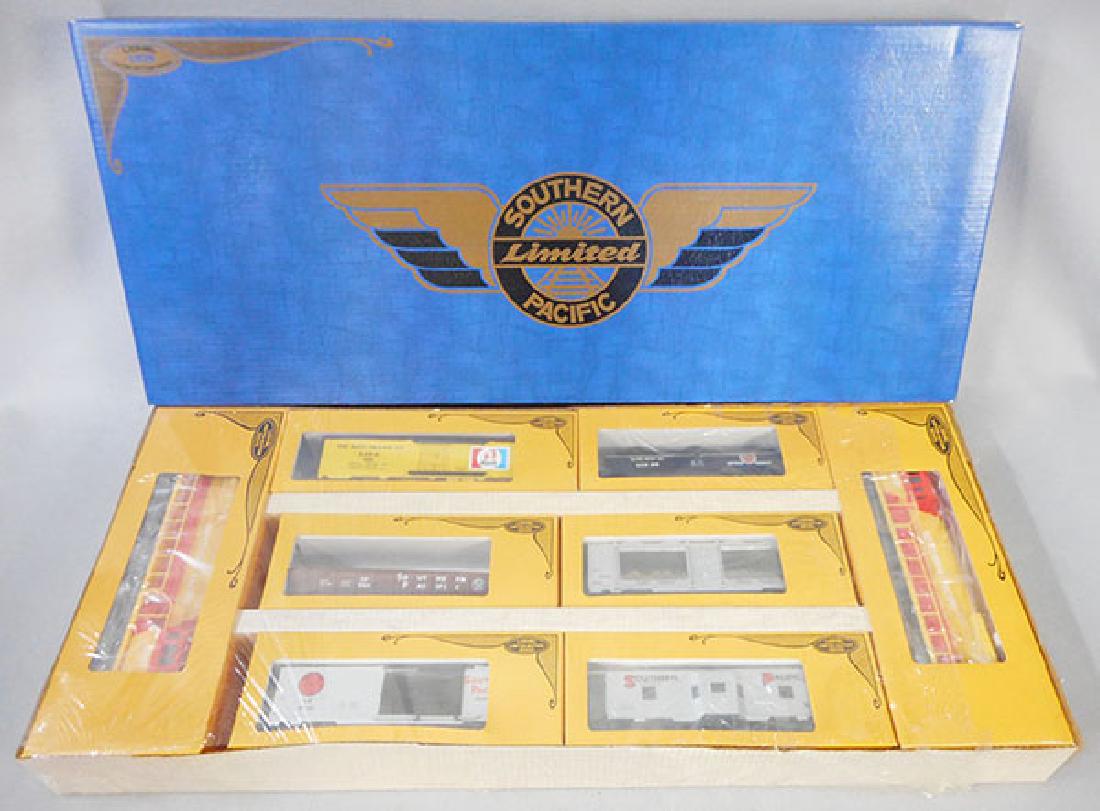 LIONEL 1970 SOUTHERN PACIFIC TRAIN SET (1 of 1)