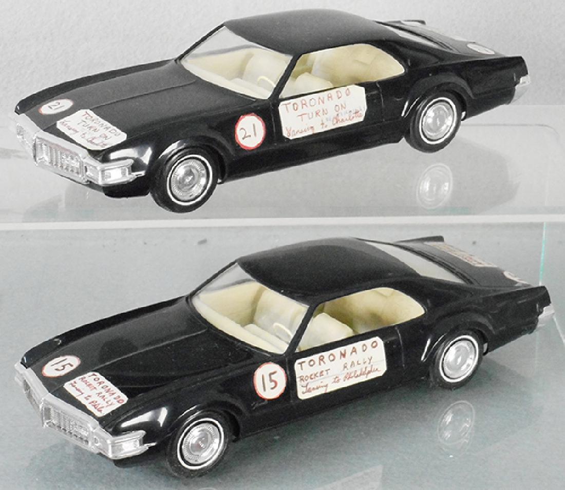 2 JOHAN 1968 OLDSMOBILE TORONADO PROMOS (1 of 1)