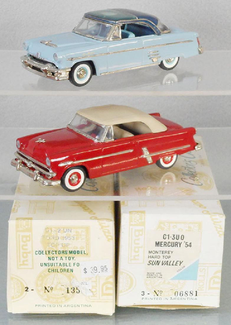 2 COLLECTORS CLASSICS MODELS (1 of 1)