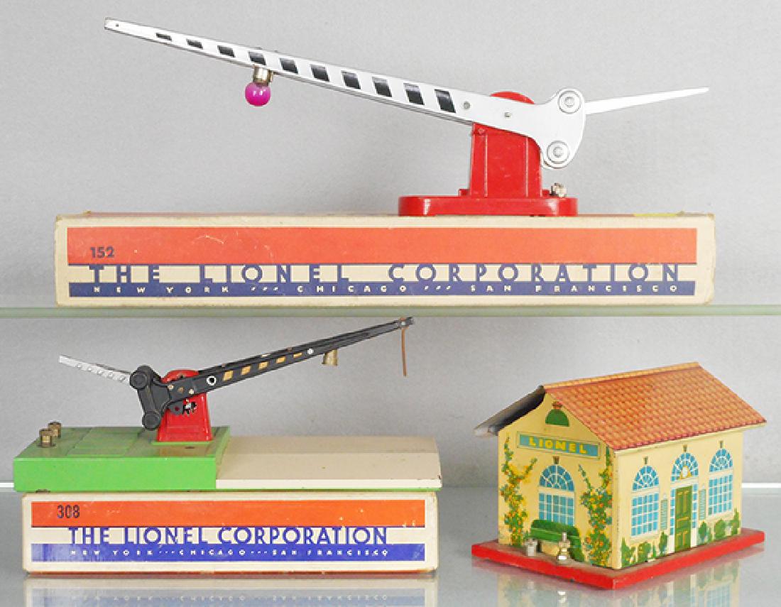 LIONEL ACCESSORIES (1 of 1)