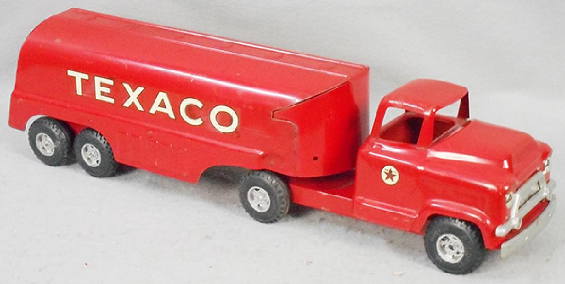 BUDDY L TEXACO TANK TRUCK: painted pressed steel, 24 in long, C6-7.