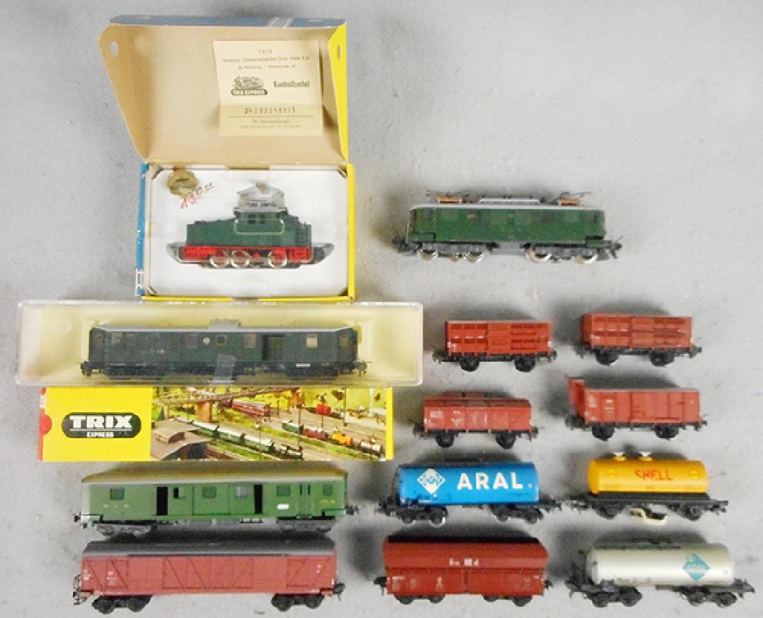 TRIX TRAIN SET (1 of 1)