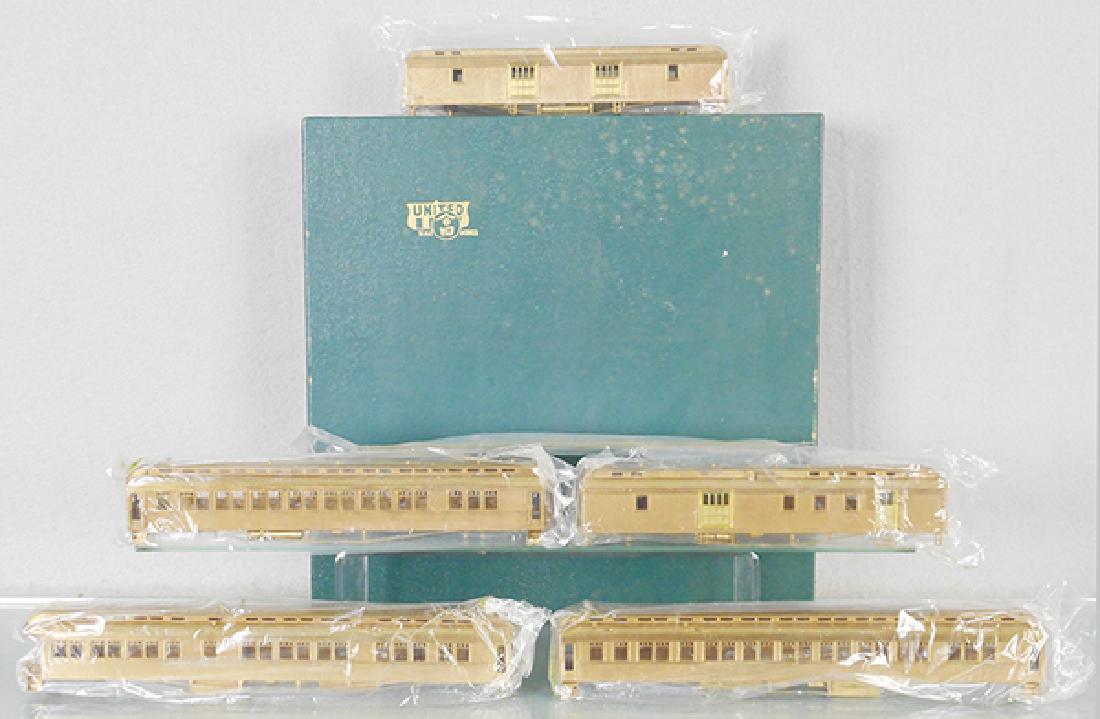 UNITED BRASS CAR SET (1 of 1)