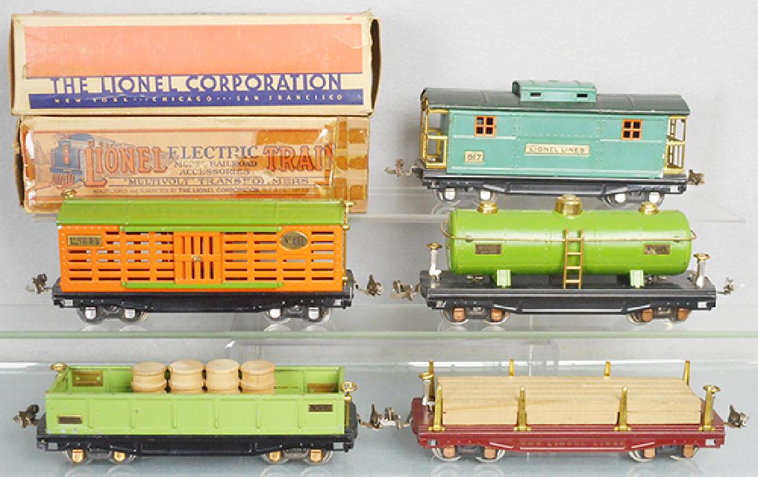 5 LIONEL FREIGHT CARS (1 of 1)