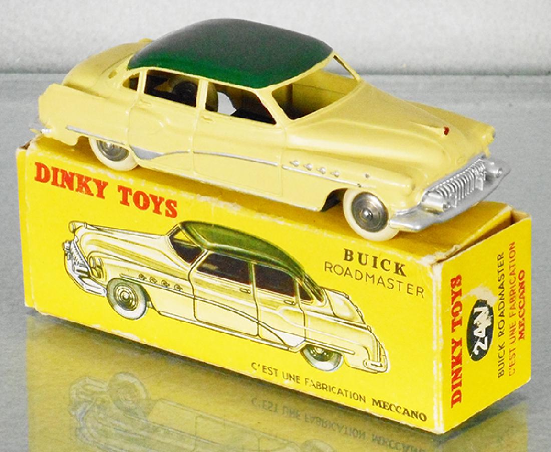 FRENCH DINKY 24V BUICK (1 of 1)
