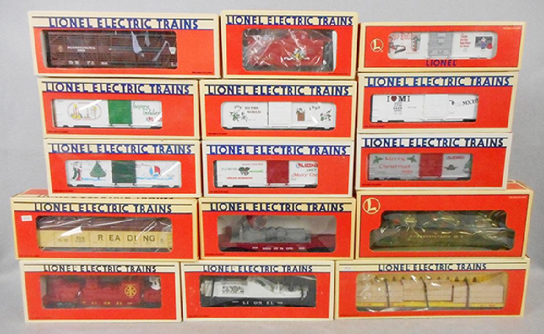 15 LIONEL FREIGHT CARS (1 of 1)