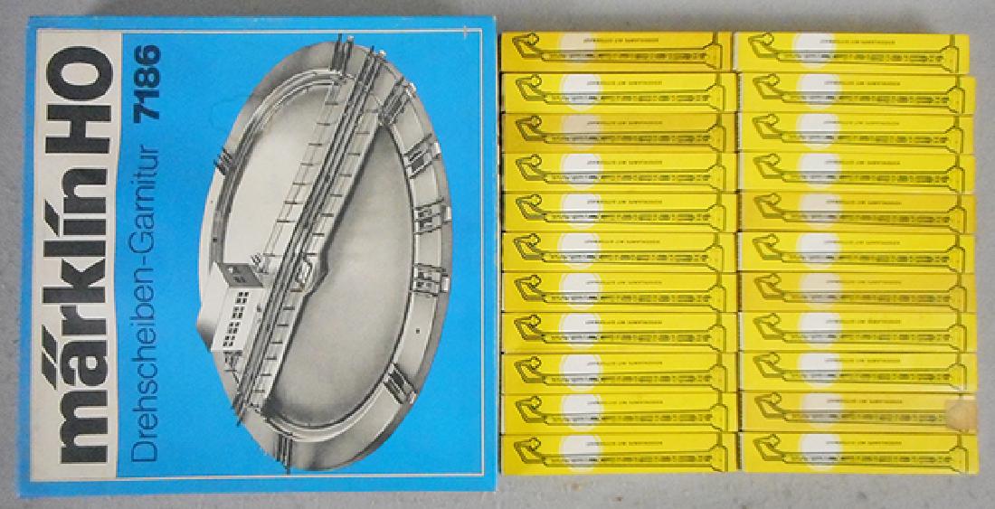 MARKLIN ACCESSORIES (1 of 1)