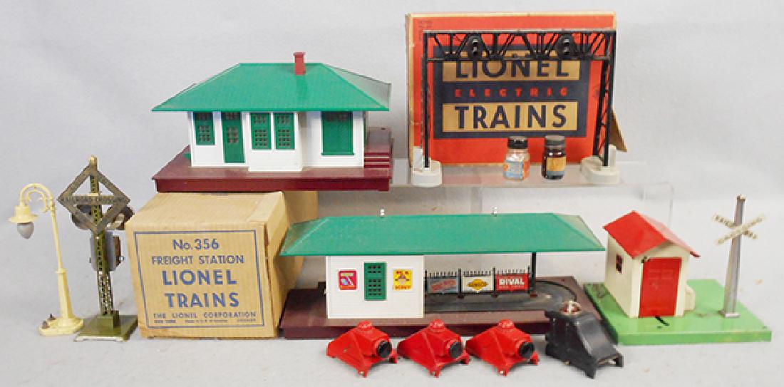 LIONEL ACCESSORIES (1 of 1)