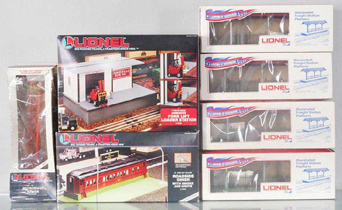 7 LIONEL ACCESSORIES (1 of 1)