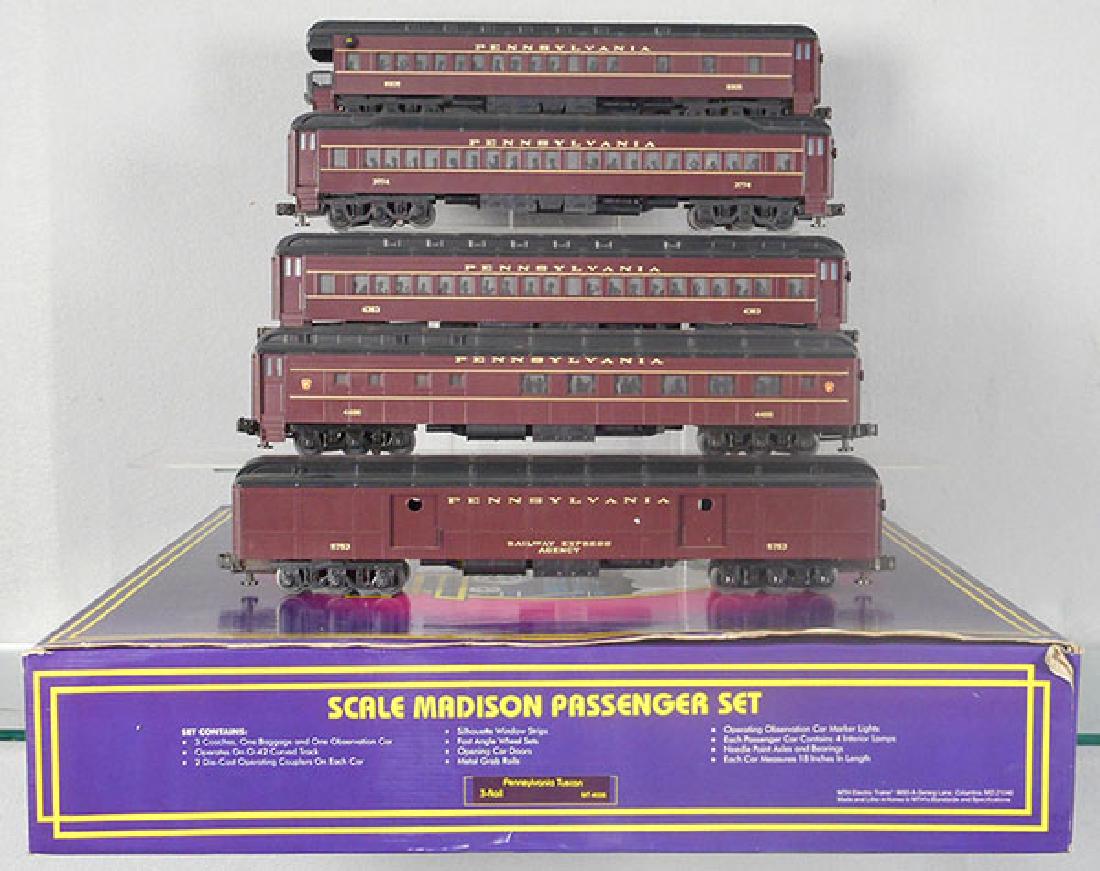 2 MTH PRR PASSENGER CAR SETS (1 of 2)