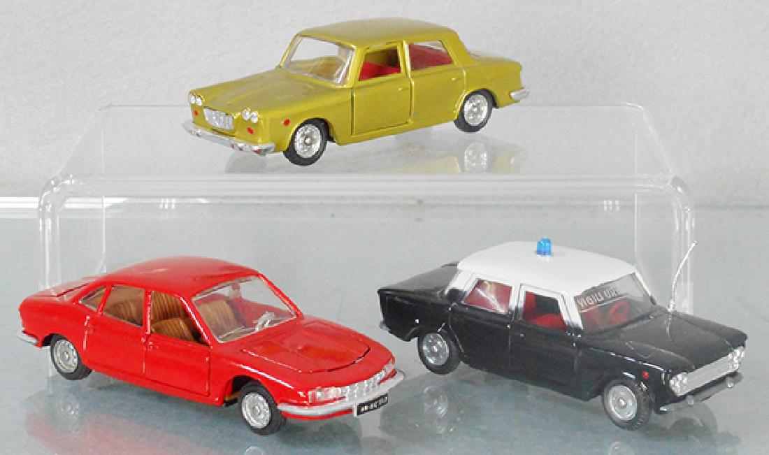 3 MEBETOY AUTOS (1 of 1)