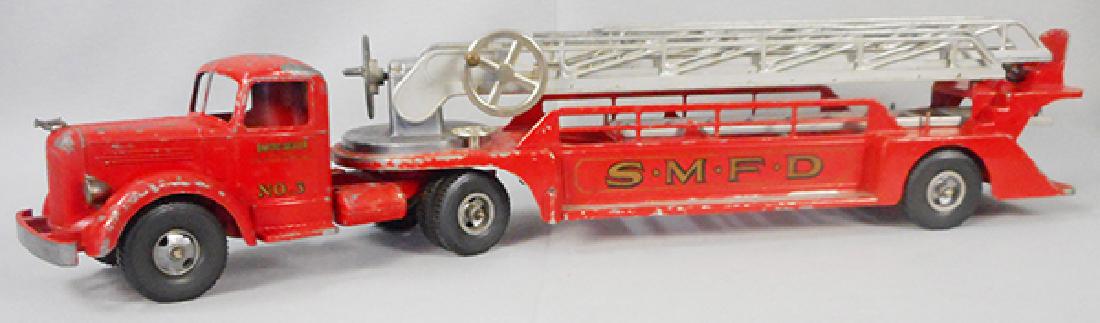 SMITH MILLER MACK AERIAL FIRE TRUCK (1 of 1)