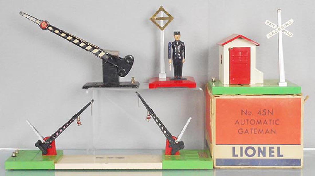 4 LIONEL ACCESSORIES (1 of 1)