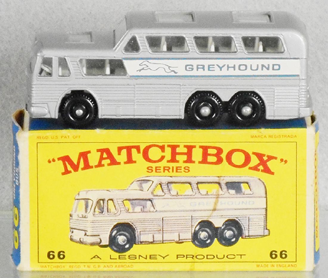 MATCHBOX 66C1 GREYHOUND BUS (1 of 1)