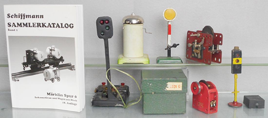 MARKLIN ACCESSORIES (1 of 1)