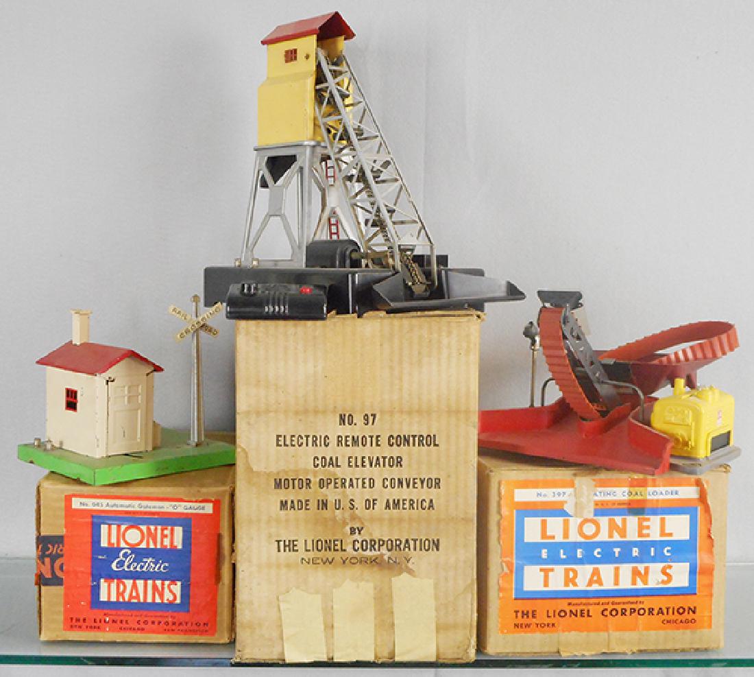 3 LIONEL ACCESSORIES (1 of 1)