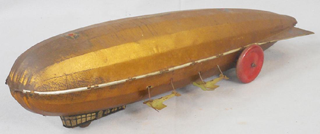 BUFFALO TOYS AKRON ZEPPELIN (1 of 2)