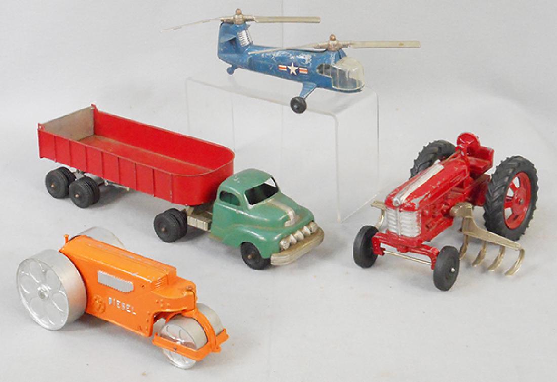 4 HUBLEY VEHICLES (1 of 1)