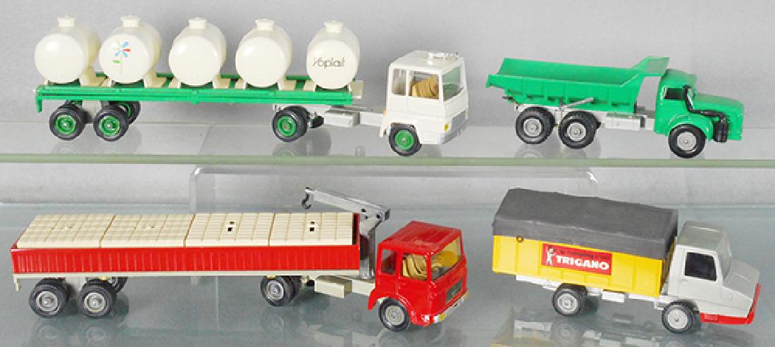 4 SOLIDO TRUCKS (1 of 1)