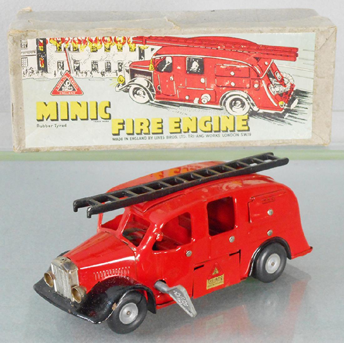 MINIC 62M FIRE ENGINE (1 of 1)
