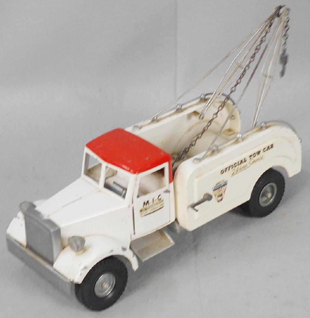 SMITH MILLER MIC TOW TRUCK (1 of 1)