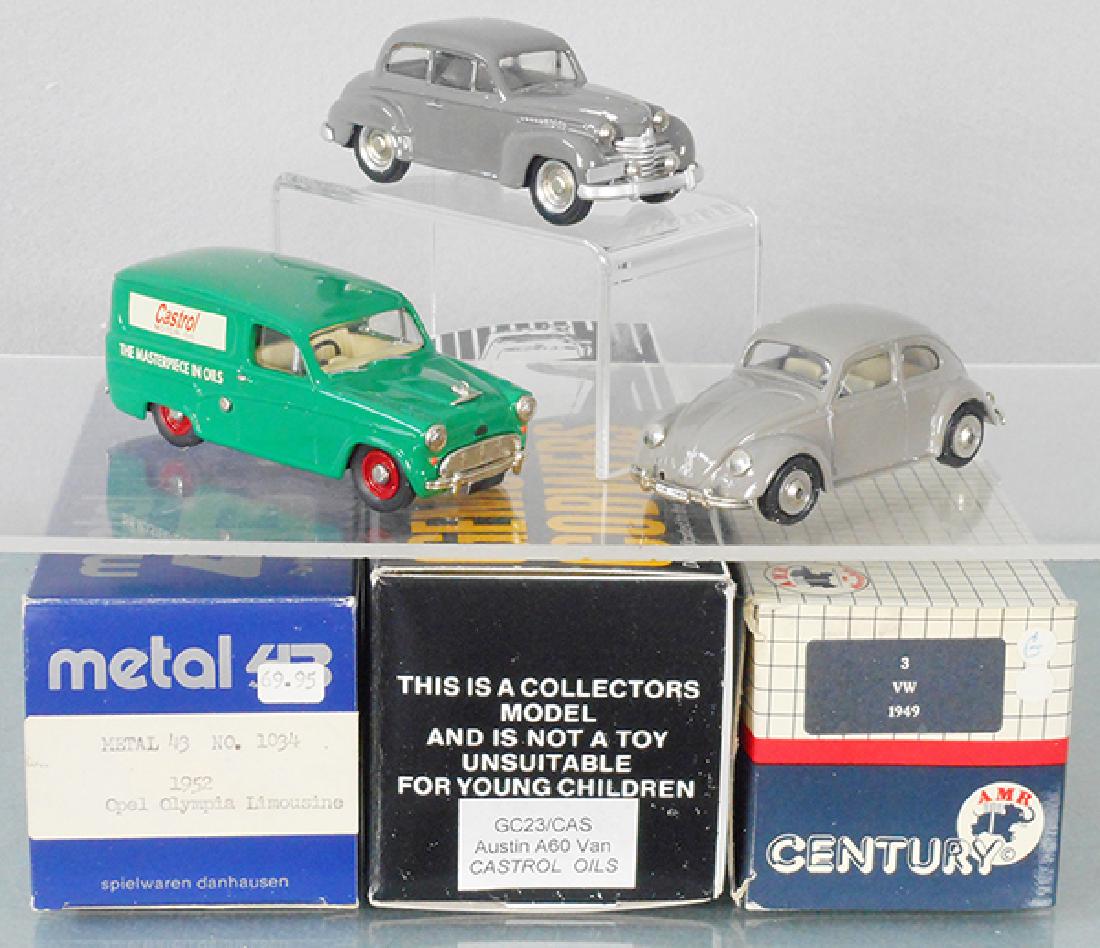 3 WHITE METAL MODELS (1 of 1)