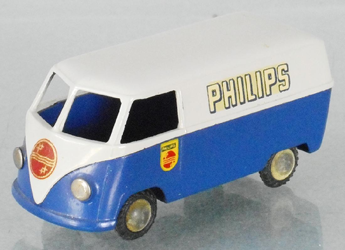 TEKNO 413 VW PHILIPS VAN (1 of 2)