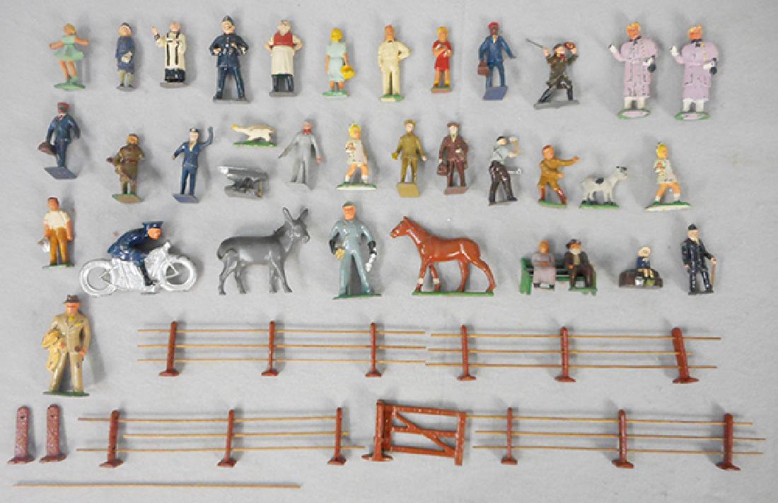 39 DIMESTORE FIGURES (1 of 1)