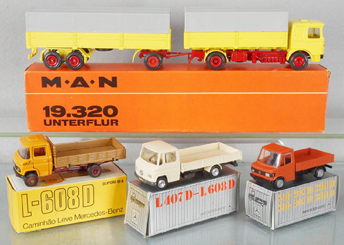 4 MODEL TRUCKS (1 of 1)