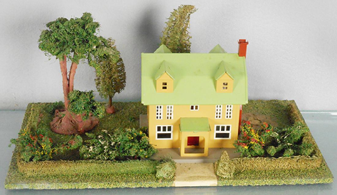 LIONEL 912 SUBURBAN HOME (1 of 1)