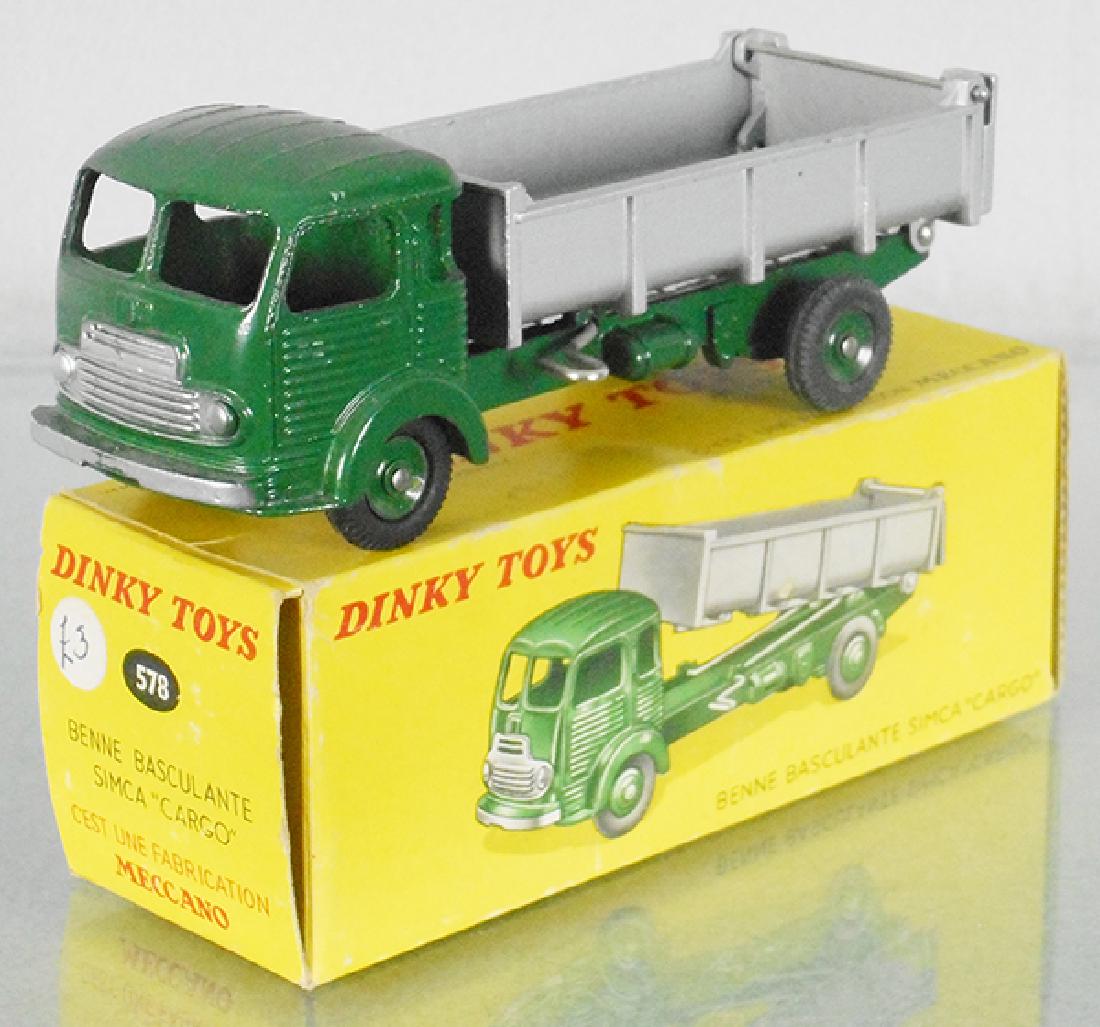 FRENCH DINKY 578 SIMCA DUMP TRUCK (1 of 2)
