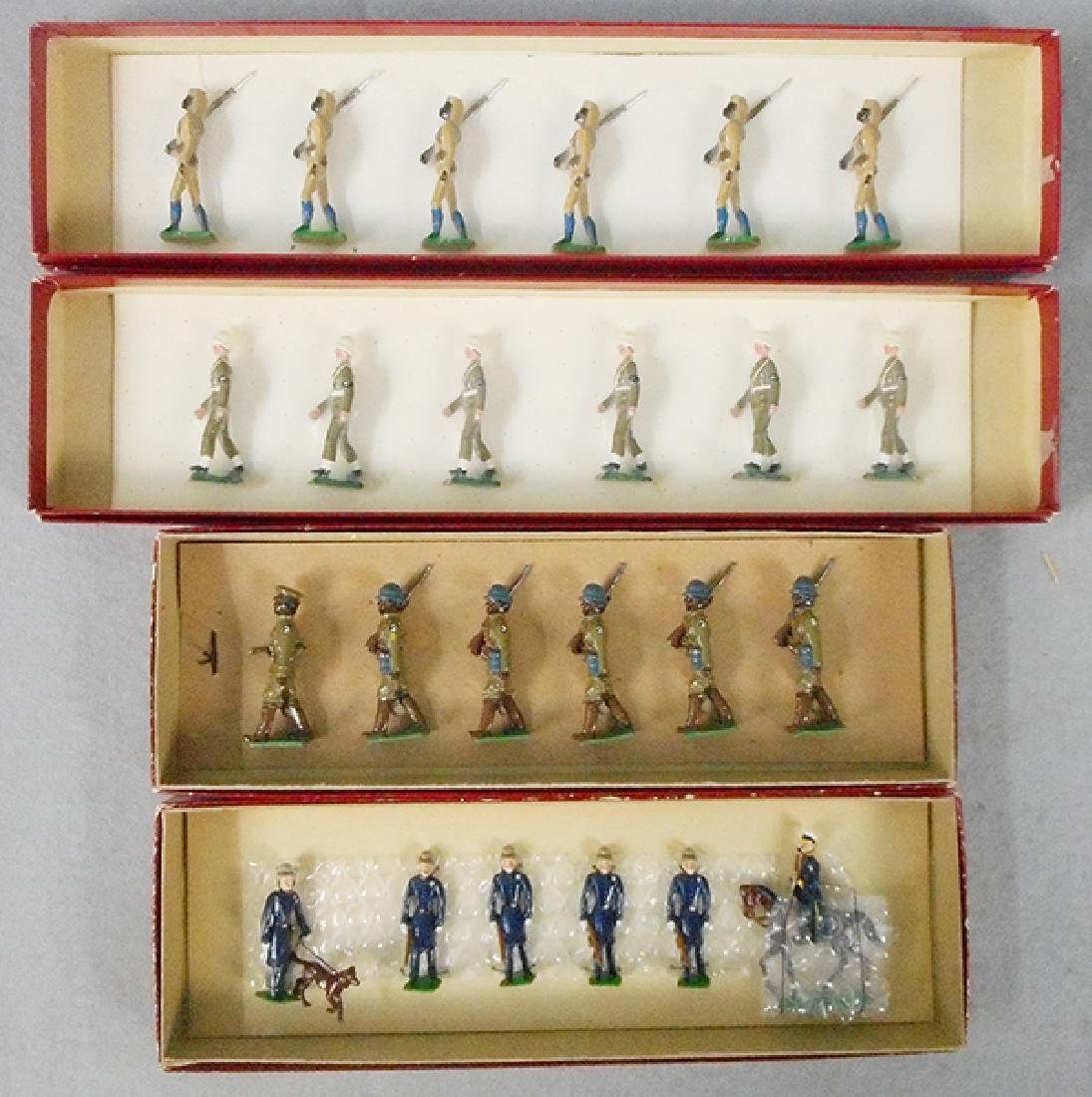 4 SOLDIER SETS (1 of 1)