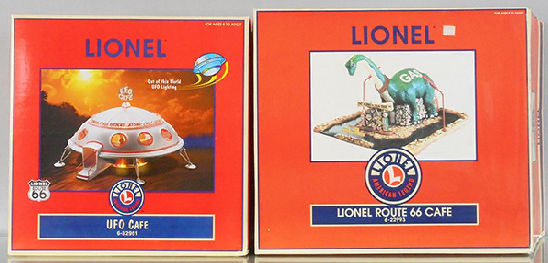 2 LIONEL ACCESSORIES (1 of 1)