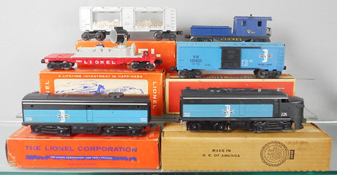 LIONEL TRAIN SET (1 of 1)