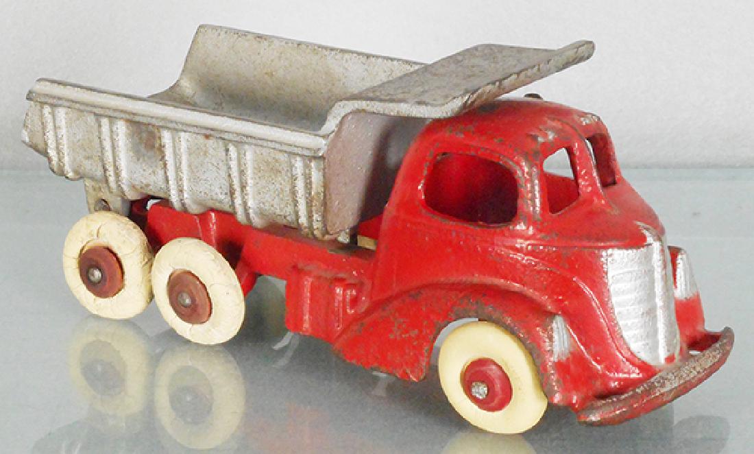 HUBLEY DUMP TRUCK (1 of 2)